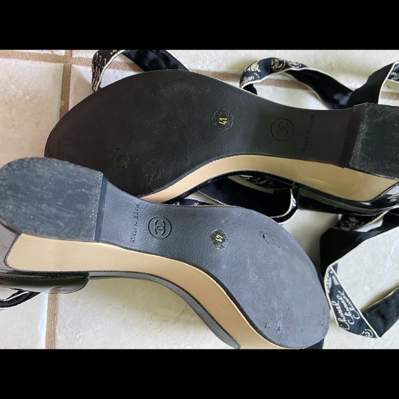 Goegeous CHANEL platforms! Literally worn once. - Picture 4 of 5
